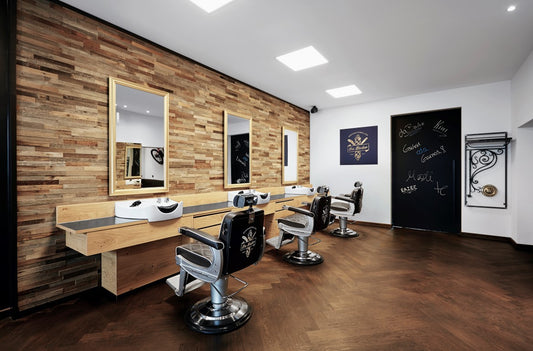 EDLES BODENDESIGN IM NEUEN FRISEURSALON “DA BADER” IN PFAFFENHOFEN