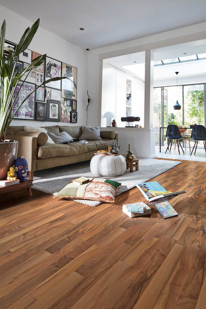 MEISTER | LC 55 S | MeisterDesign. laminate | Laminate flooring | Walnut | 00211 | Pore structure