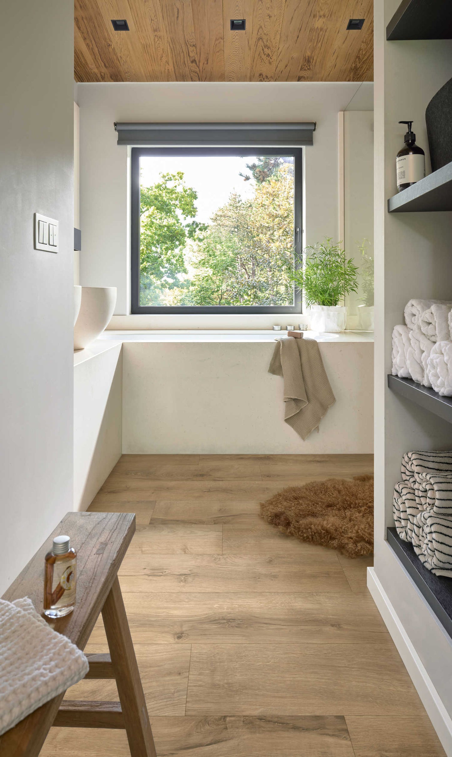 MEISTER | DD 500 S | MeisterDesign. next | Designboden | Risseiche Terra | 06439 | Natural Wood-Struktur