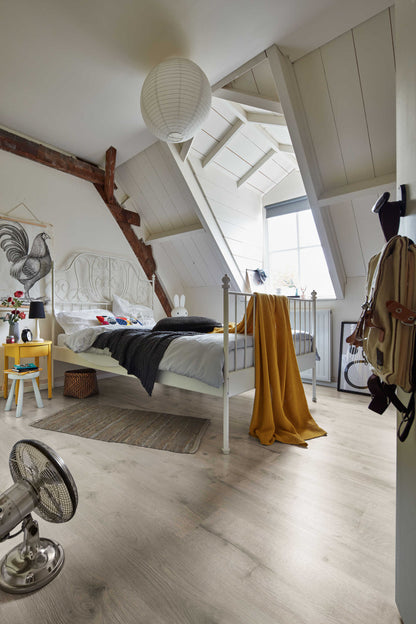 MEISTER | LC 55 | MeisterDesign. laminate | Laminate flooring | White Oak | 06670 | Easy-to-clean structure