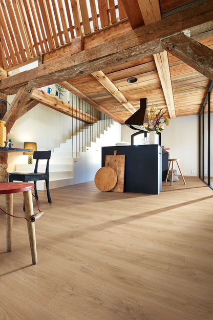MEISTER | LL 250 | MeisterDesign. laminate | Laminatboden | Schlosseiche hell | 06841 | Porensynchron-Struktur