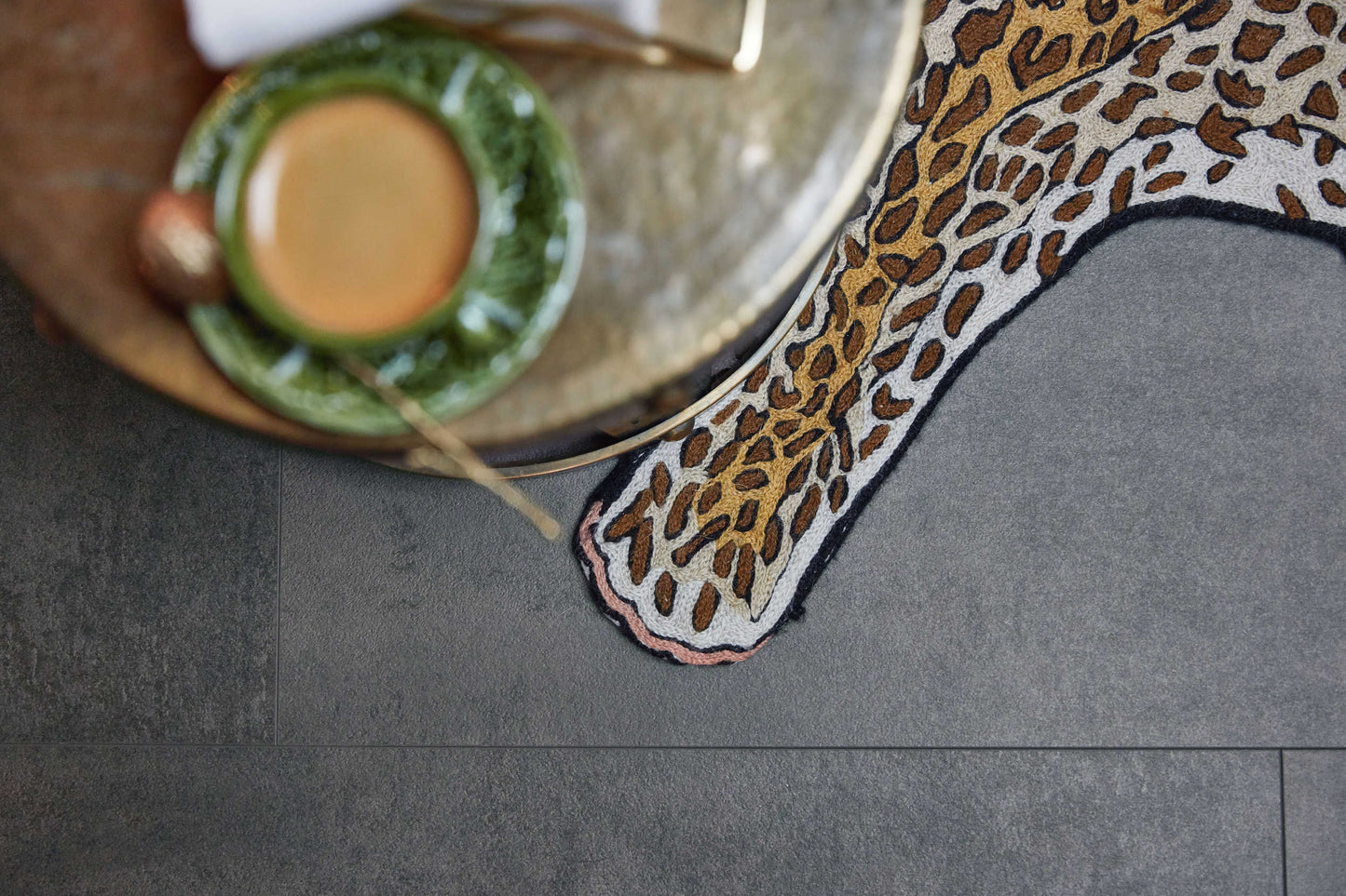 MEISTER | LB 150 | MeisterDesign. laminate | Laminate flooring | Copper Iron | 06857 | Stone pore structure