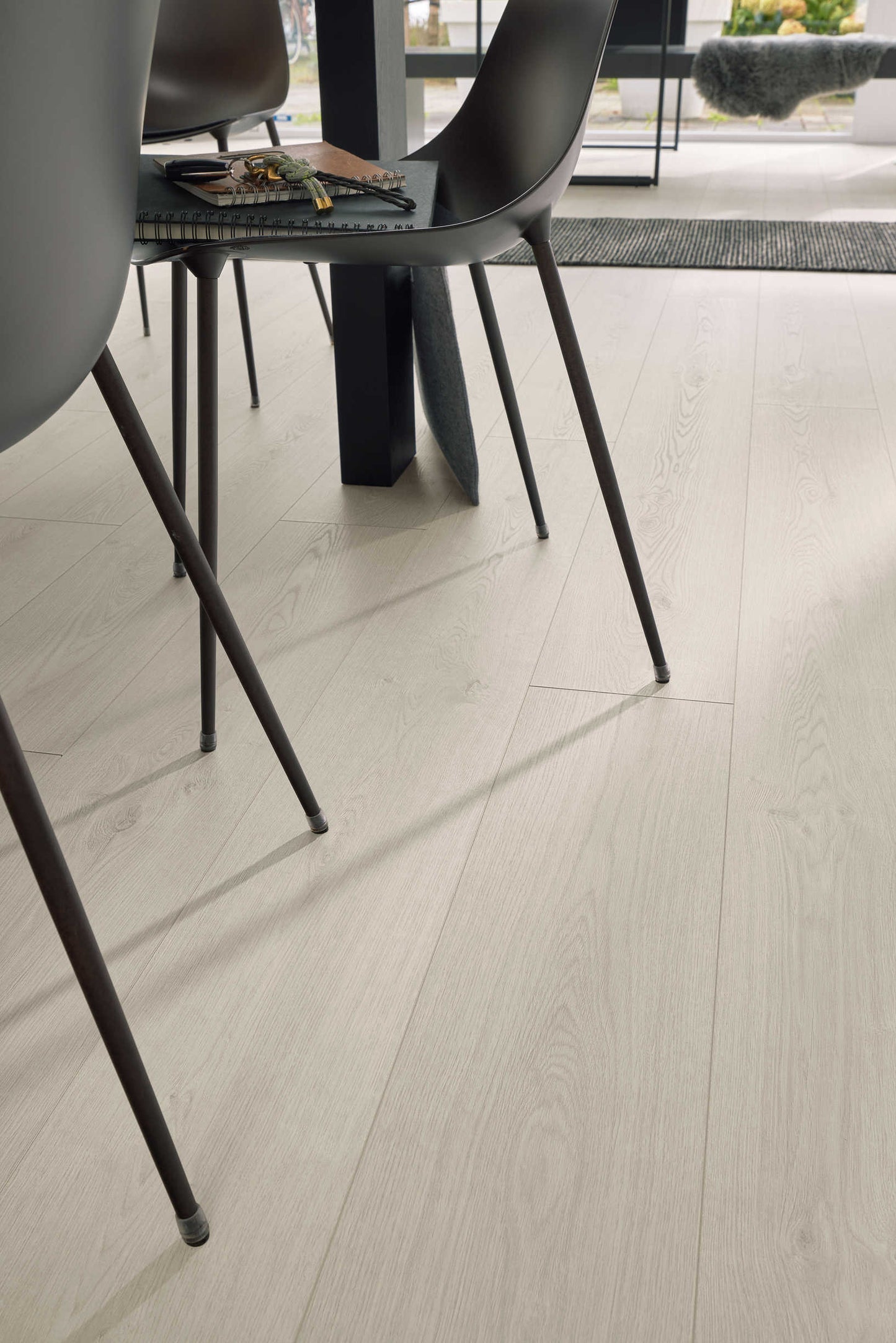 MEISTER | DL 500 S | MeisterDesign. next | Designboden | Eiche mountain white | 07124 | Porensynchron-Struktur