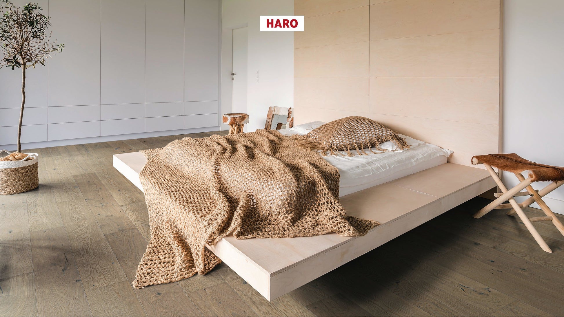 HARO PARKETT 4000 Landhausdiele Plaza 240 4V Eiche lichtweiß Sauvage strukturiert naturaDur Top Connect