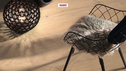 HARO PARKETT 4000 Landhausdiele Plaza 240 4V Eiche lichtweiß Sauvage strukturiert naturaLin plus Top Connect