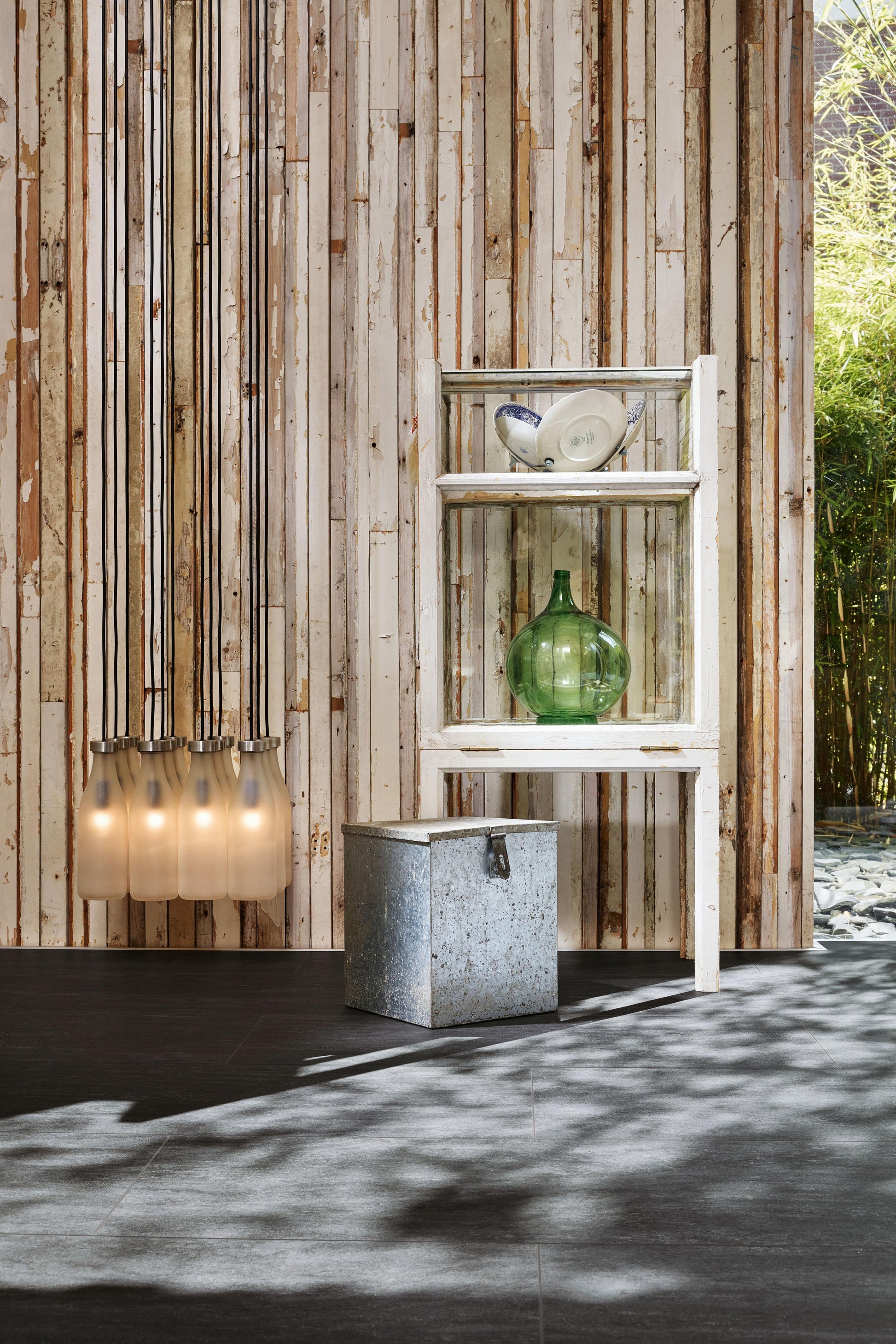 MEISTER | DB 400 | MeisterDesign. flex | Designboden | Black Lava | 07323 | Natural Stone-Struktur
