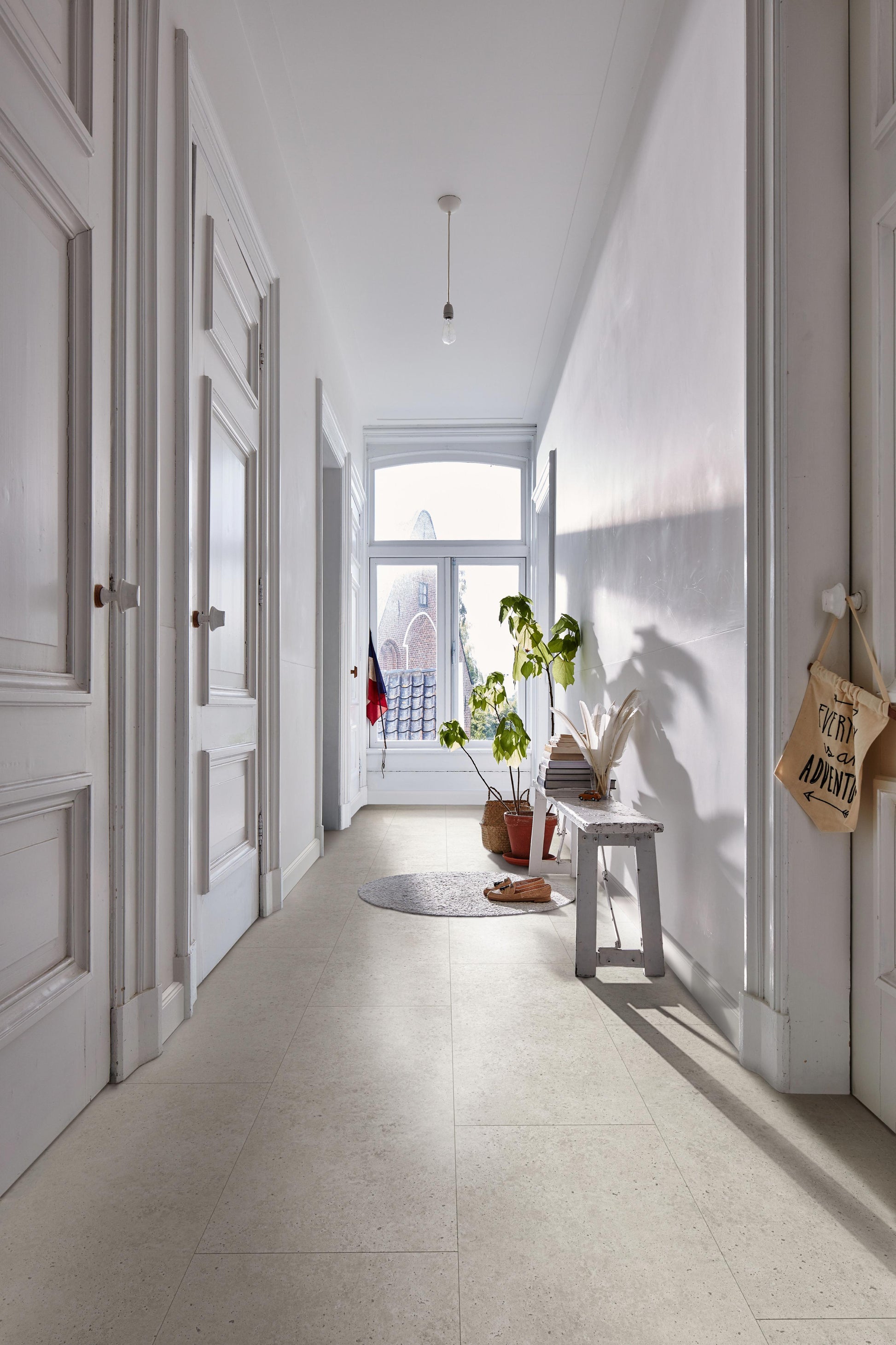 MEISTER | DB 500 S | MeisterDesign. next | Designboden | Beton | 07321 | Steinporen-Struktur