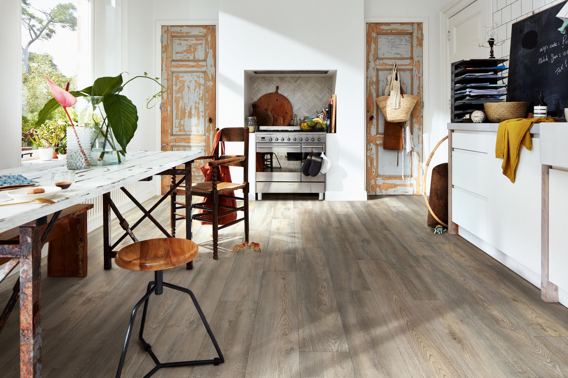 MEISTER | DD 400 | MeisterDesign. flex | Designboden | Wildeiche grau | 06977 | Authentic Wood-Struktur