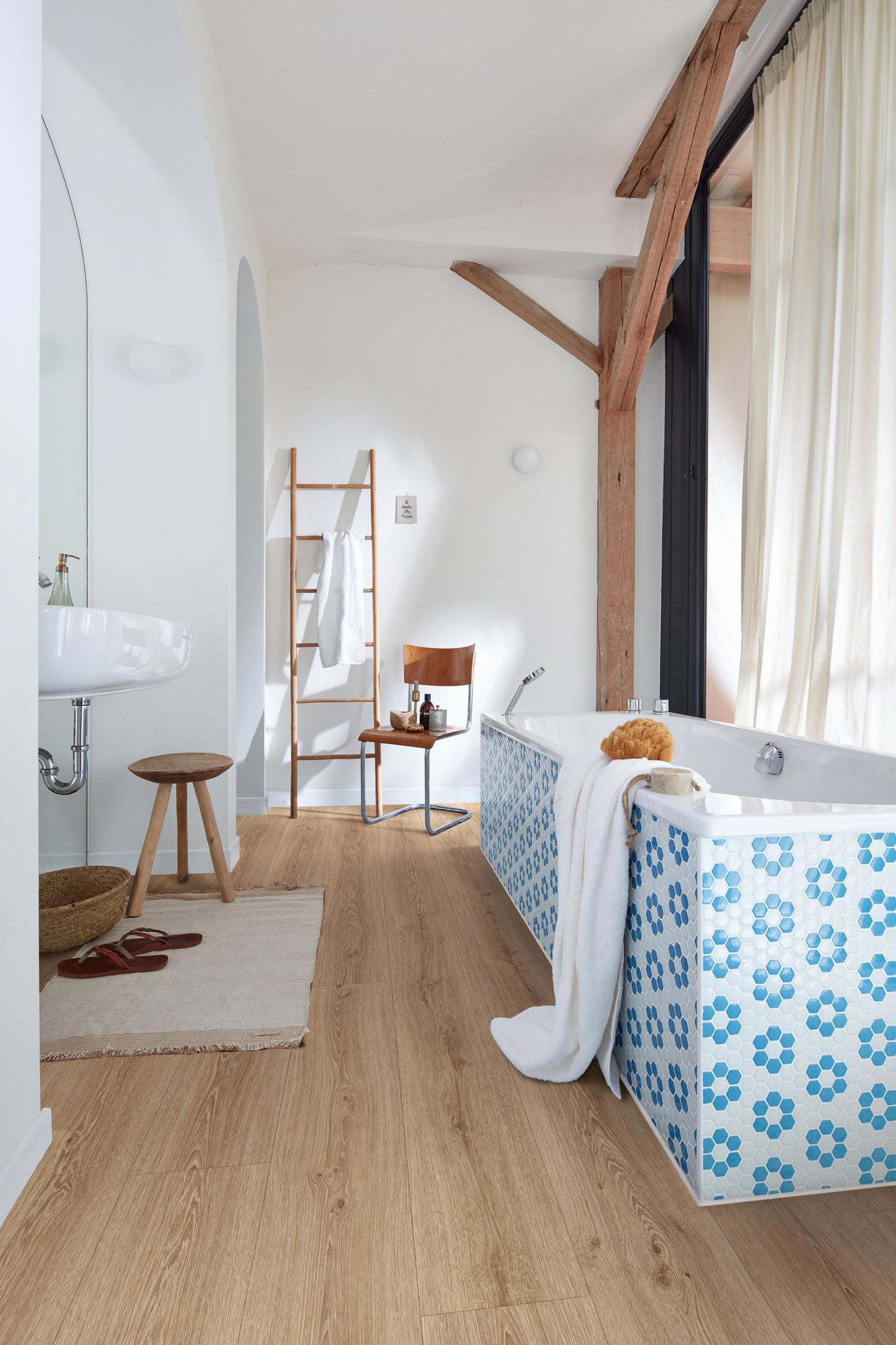 MEISTER | DD 600 S | MeisterDesign. comfort | Designboden | Stieleiche natur | 06983 | Porensynchron-Struktur