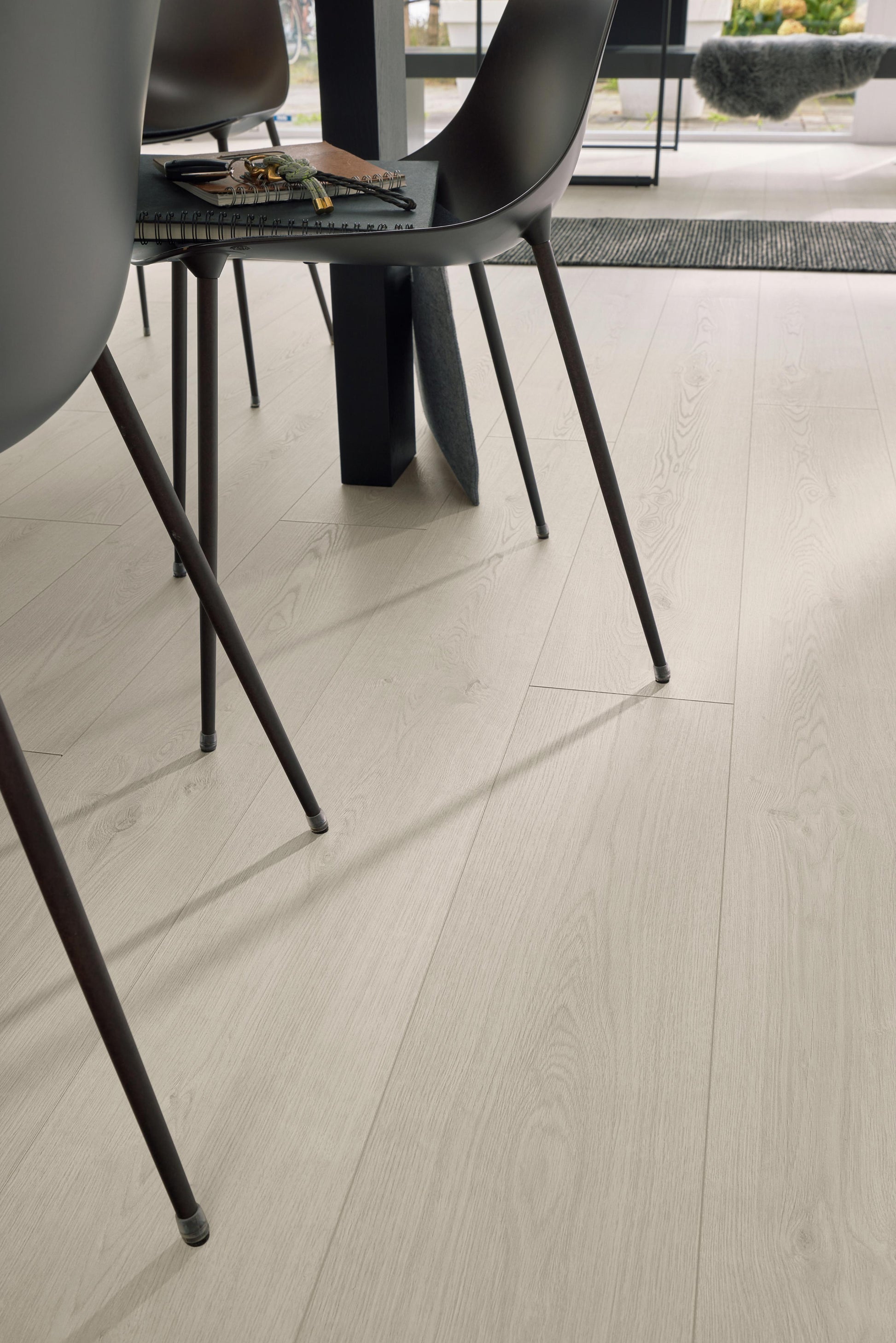MEISTER | DL 500 S | MeisterDesign. next | Designboden | Eiche mountain white | 07124 | Porensynchron-Struktur