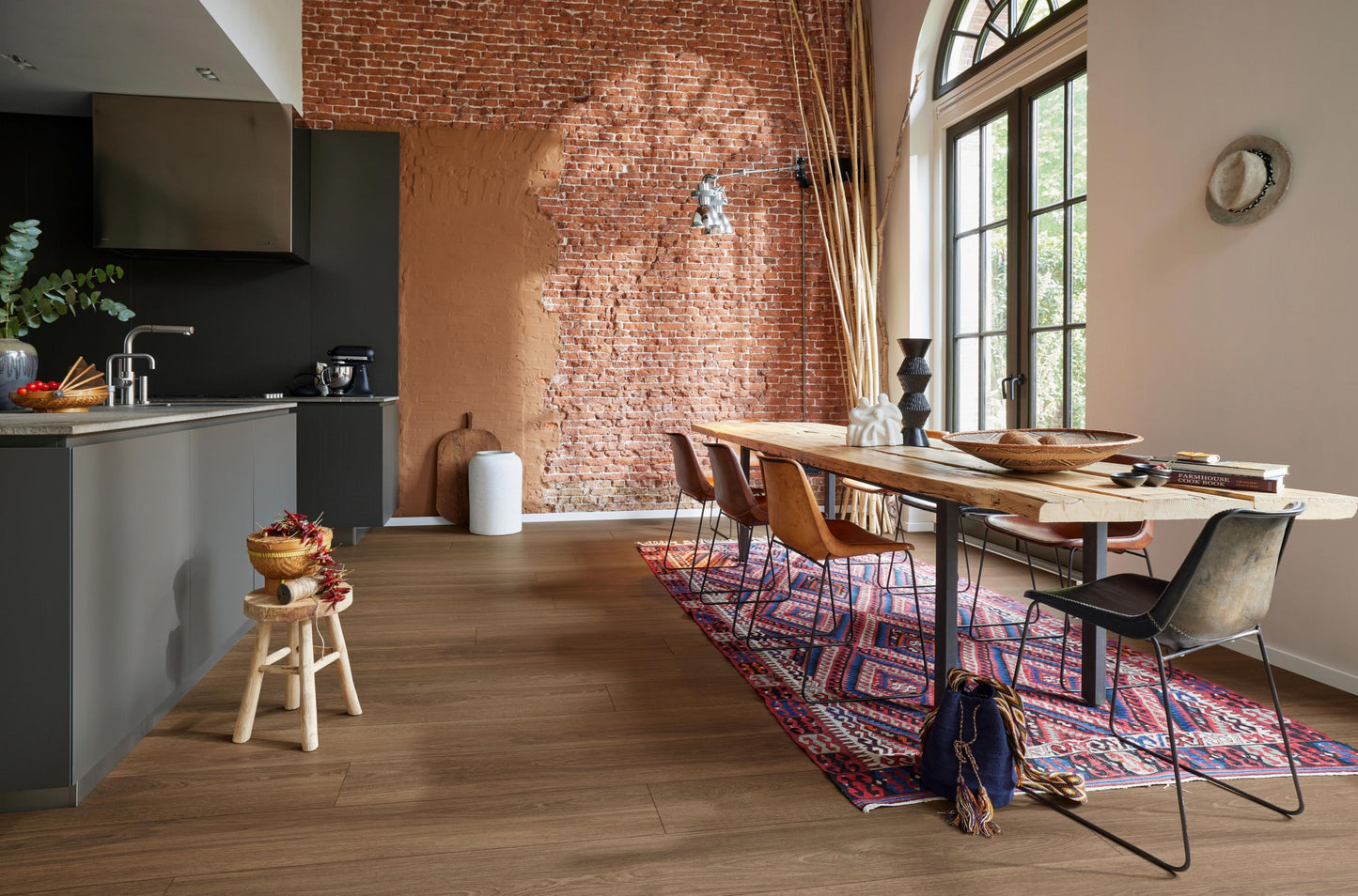 MEISTER | DL 600 S | MeisterDesign. comfort | Designboden | Princess Oak dunkel | 07134 | Porensynchron-Struktur