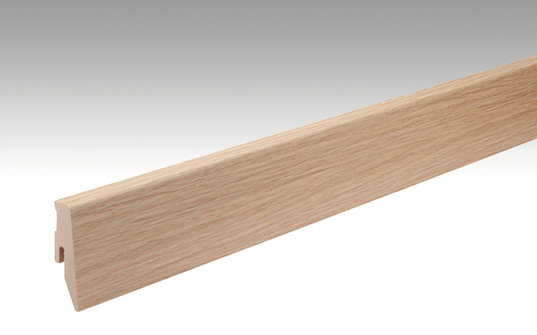 MEISTER | Fußleiste Profil 3 PK | Laminatfolien-ummantelte Profile | Eiche Chiemsee hell | 06376