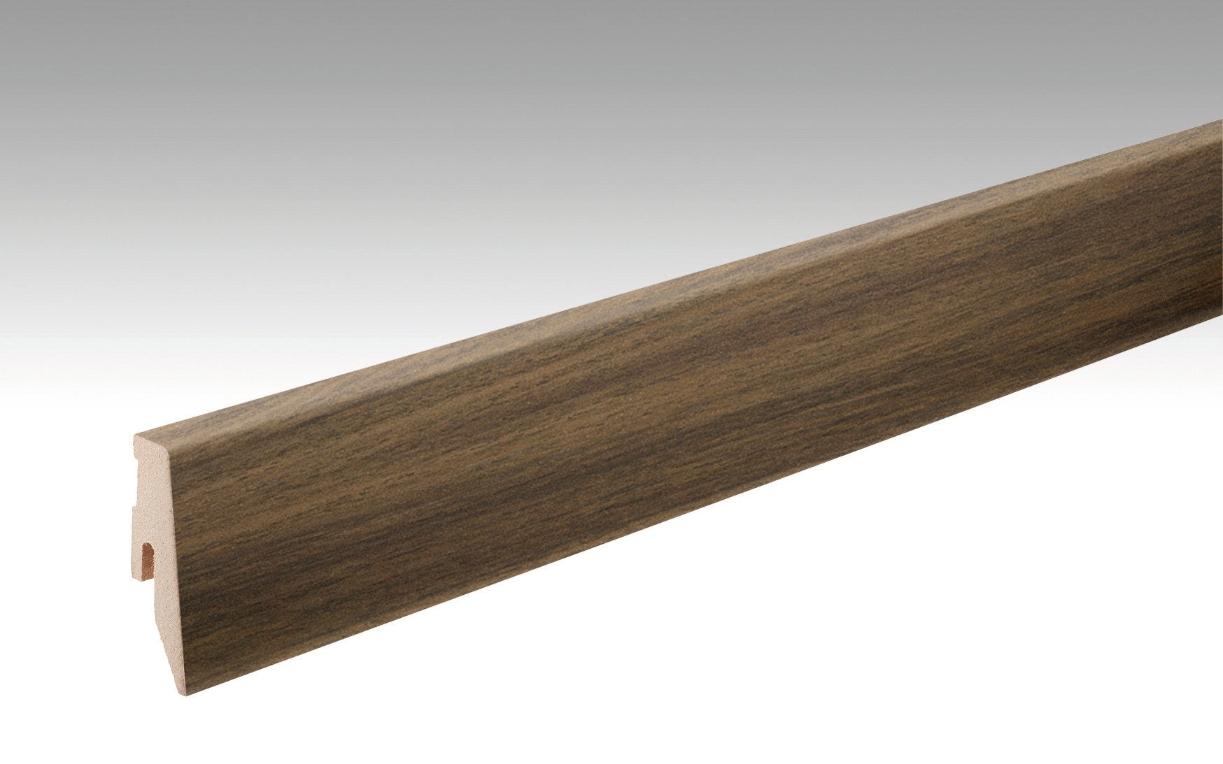 MEISTER | Fußleiste Profil 3 PK | Laminatfolien-ummantelte Profile | Nussbaum | 06440