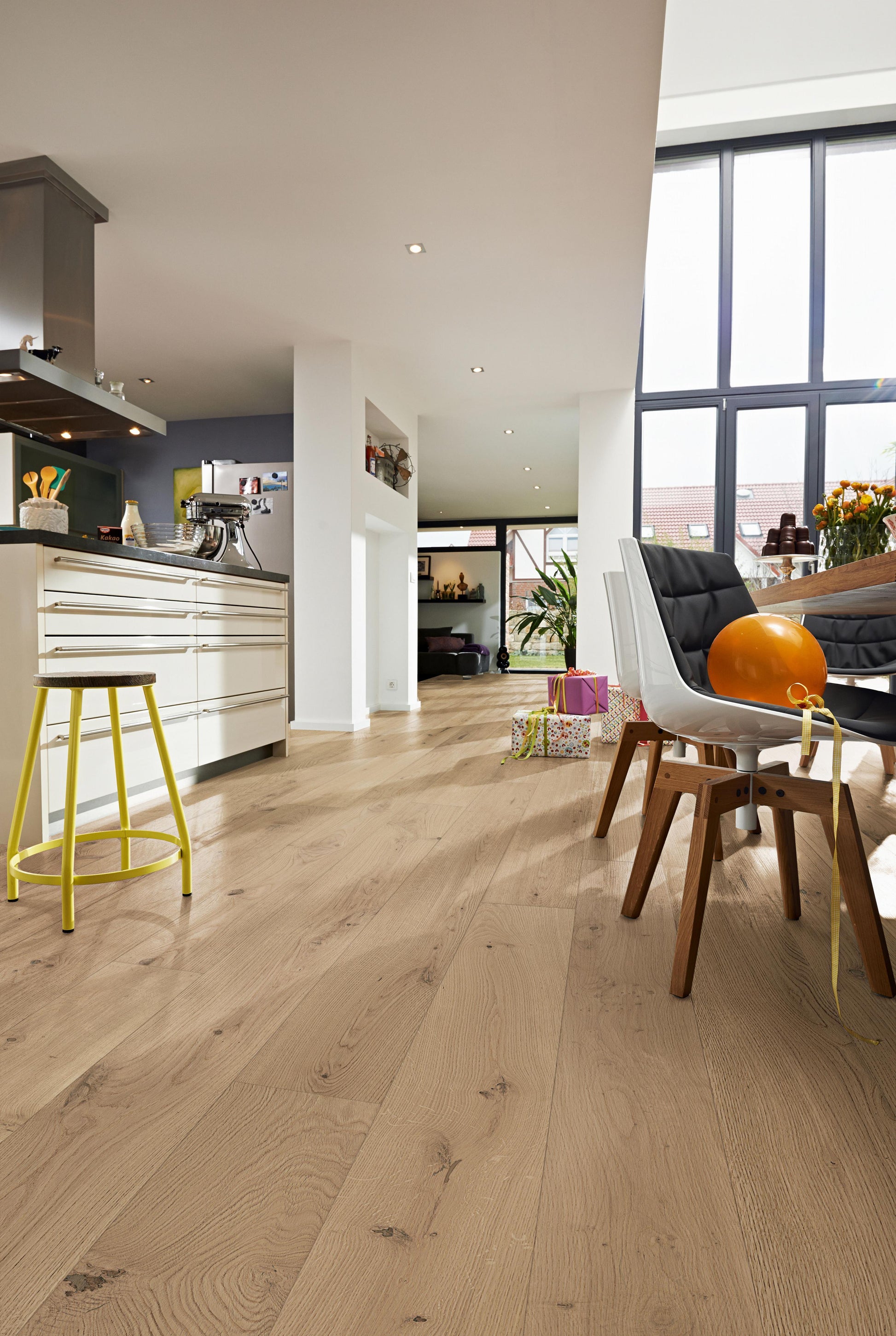 MEISTER | HD 400 | Lindura-Holzboden | Eiche lebhaft creme | 08935 | gebürstet | ultramattlackiert
