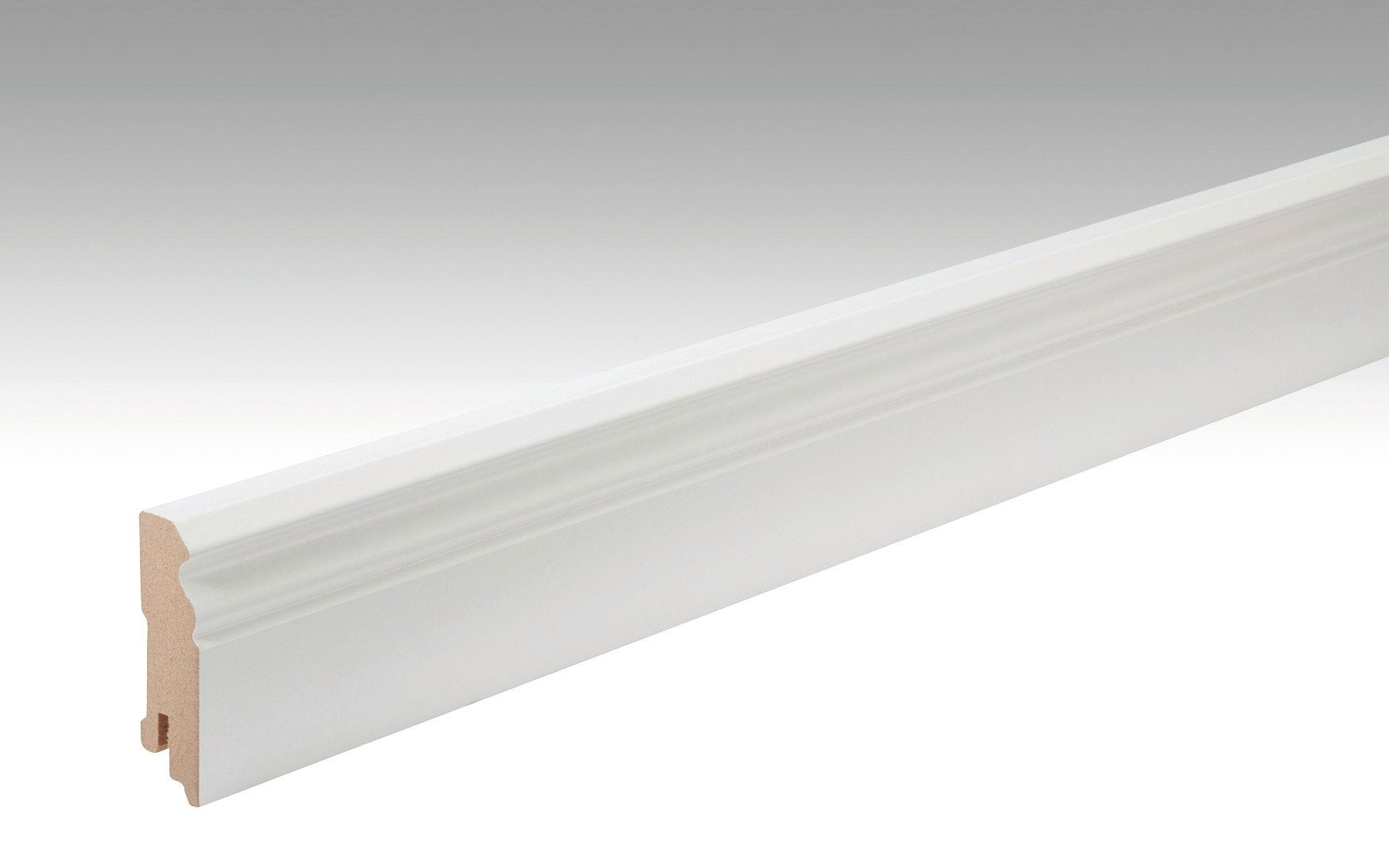neutrale Aktionsware | Fußleiste 18 | 60 mm | Dekorfolien-ummantelte Hamburger Profile | Weiß DF (streichfähig) | 02222